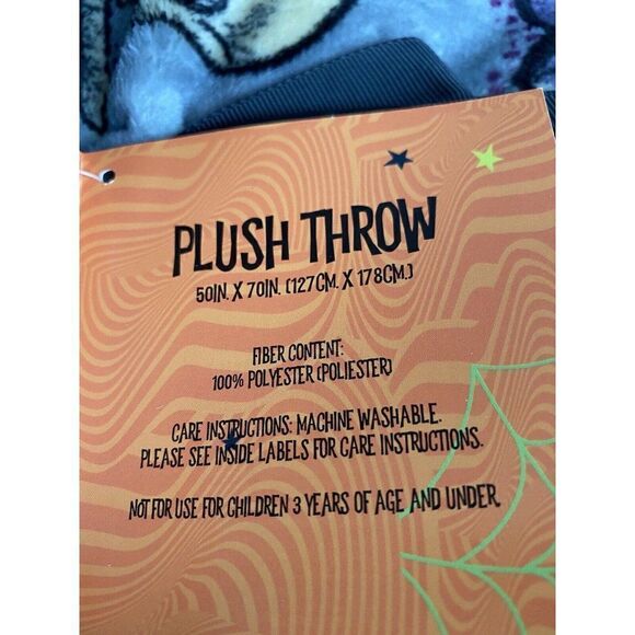 Disney Hocus Pocus Sanderson Sisters Soft Throw Blanket Grey 50x70 Halloween NEW - Picture 6 of 10